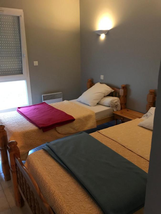 Complexe Des Oustalous Hotell Les Cabannes  Eksteriør bilde